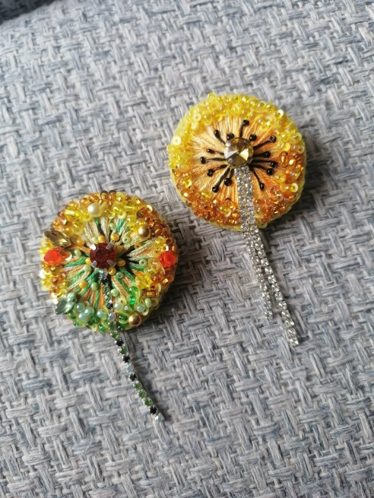 Брошь одуванчик