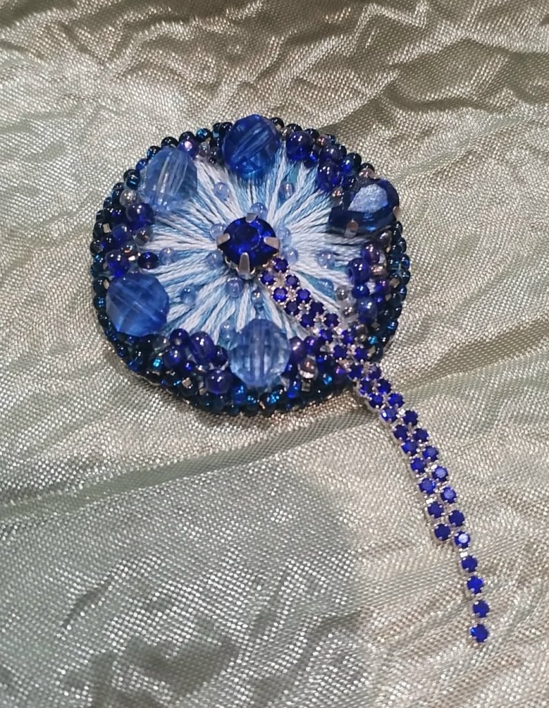 Брошь одуванчик