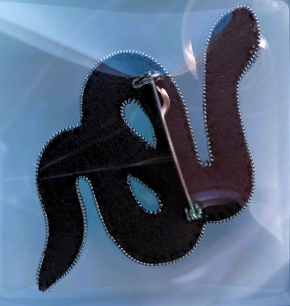 Брошь «Голубая змейка»