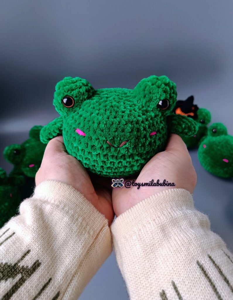 Квакушка-Плюшка, коллекция «Плюшки-игрушки»