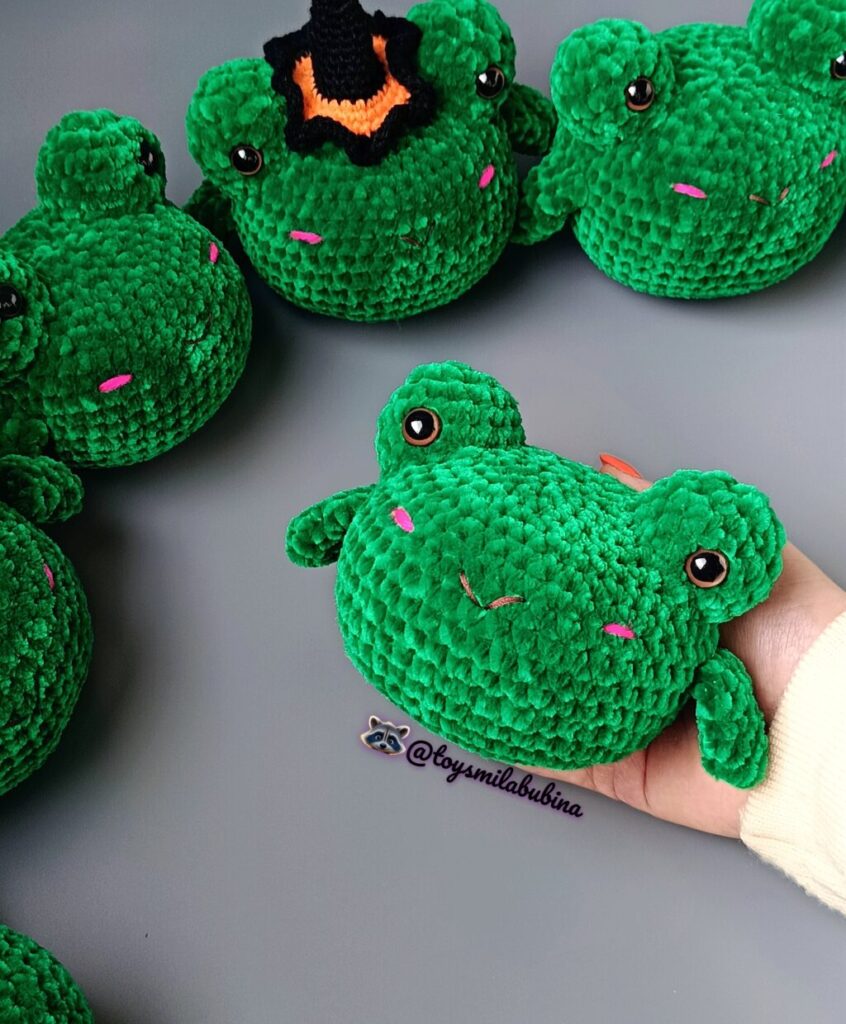 Квакушка-Плюшка, коллекция «Плюшки-игрушки»