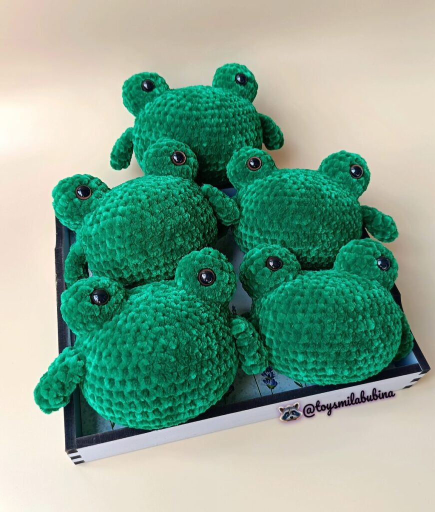 Квакушка-Плюшка, коллекция «Плюшки-игрушки»