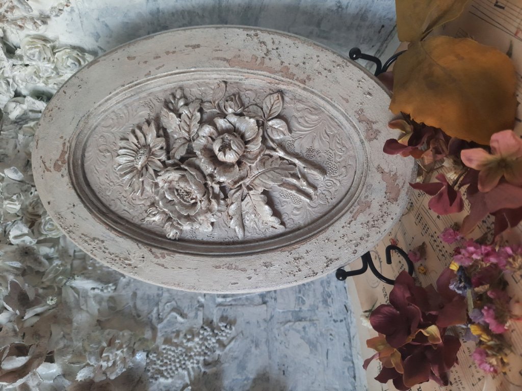 Панно интерьерное серебряные цветы.