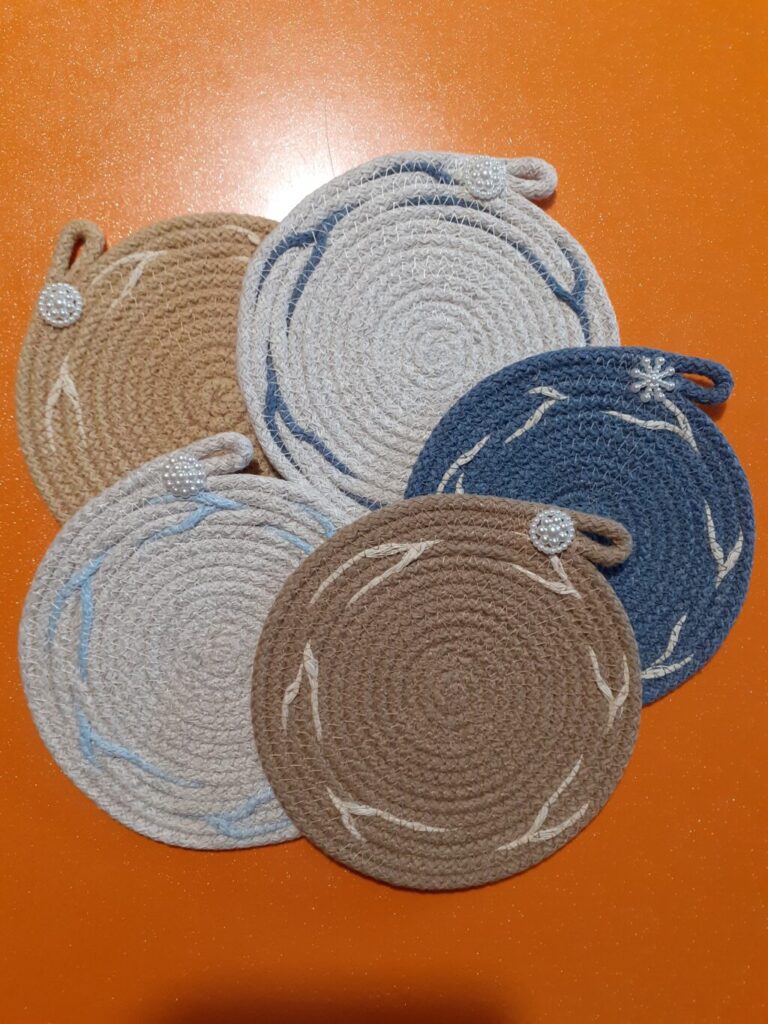 Плейсматы( салфетки для сервировки), подставки под горячее