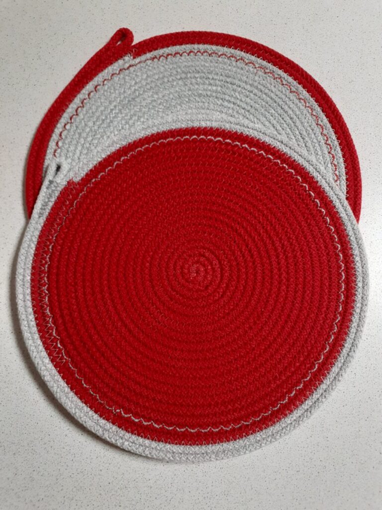 Плейсматы( салфетки для сервировки), подставки под горячее