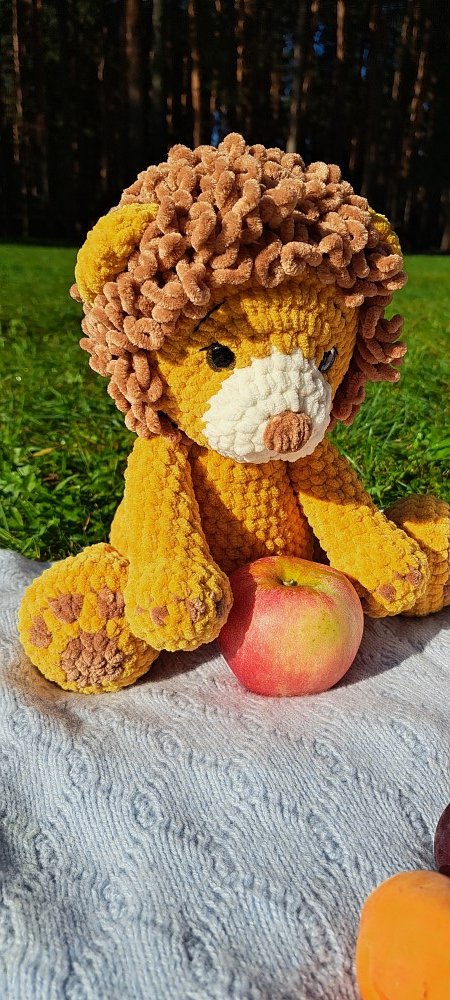 Вязаная игрушка лев ручной работы