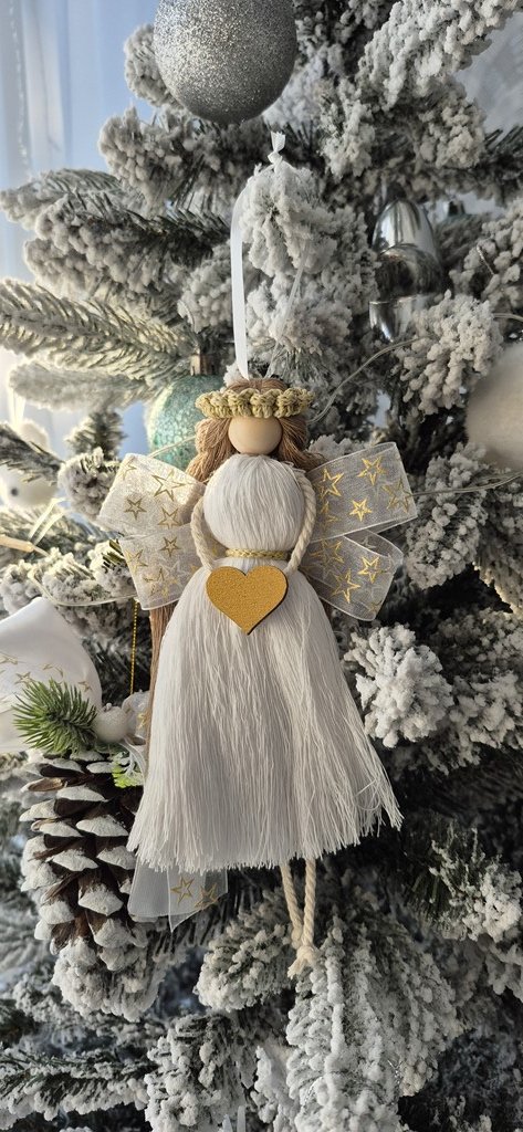 Ангел-куколка макраме