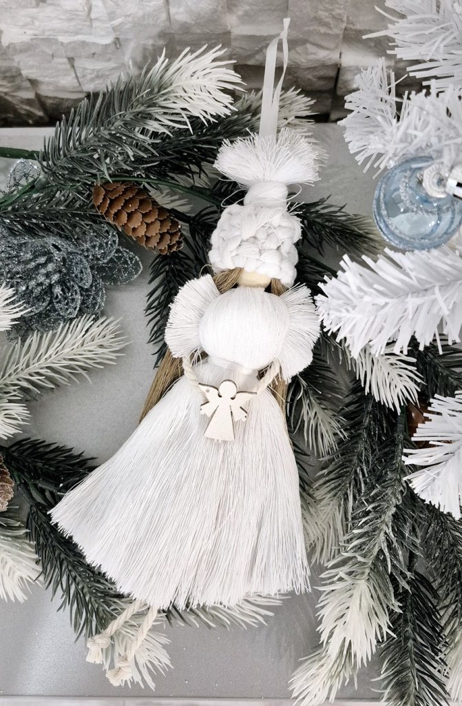 Ангел-куколка макраме