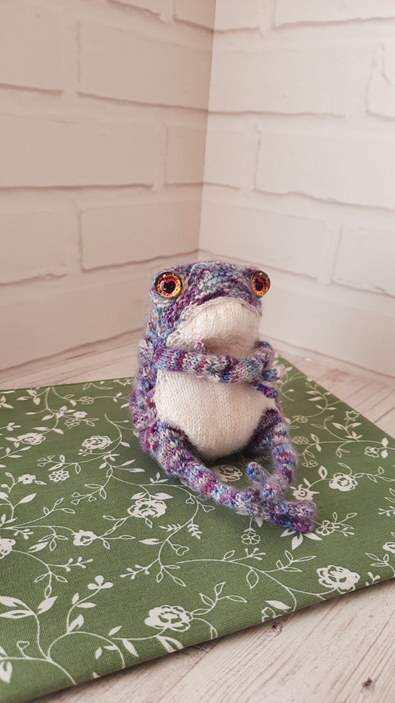 Космическая жаба (фиолетовая)