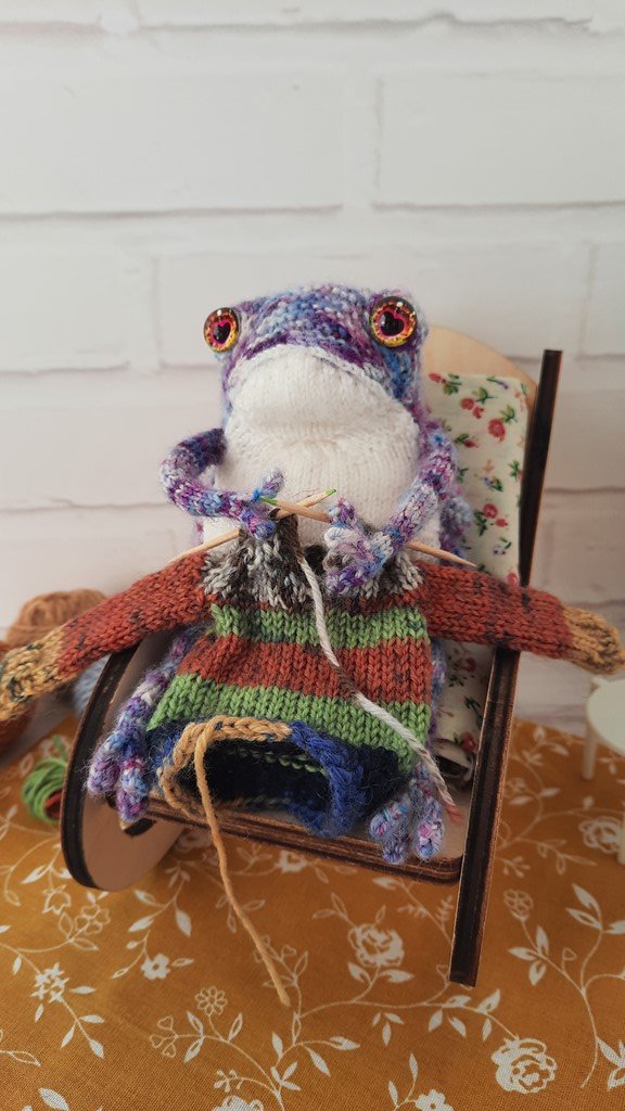 Космическая жаба (фиолетовая)