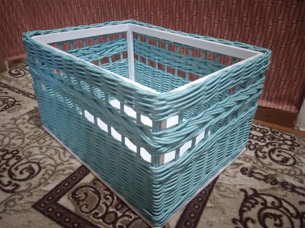 Короб плетеный ажурный из бумажной лозы