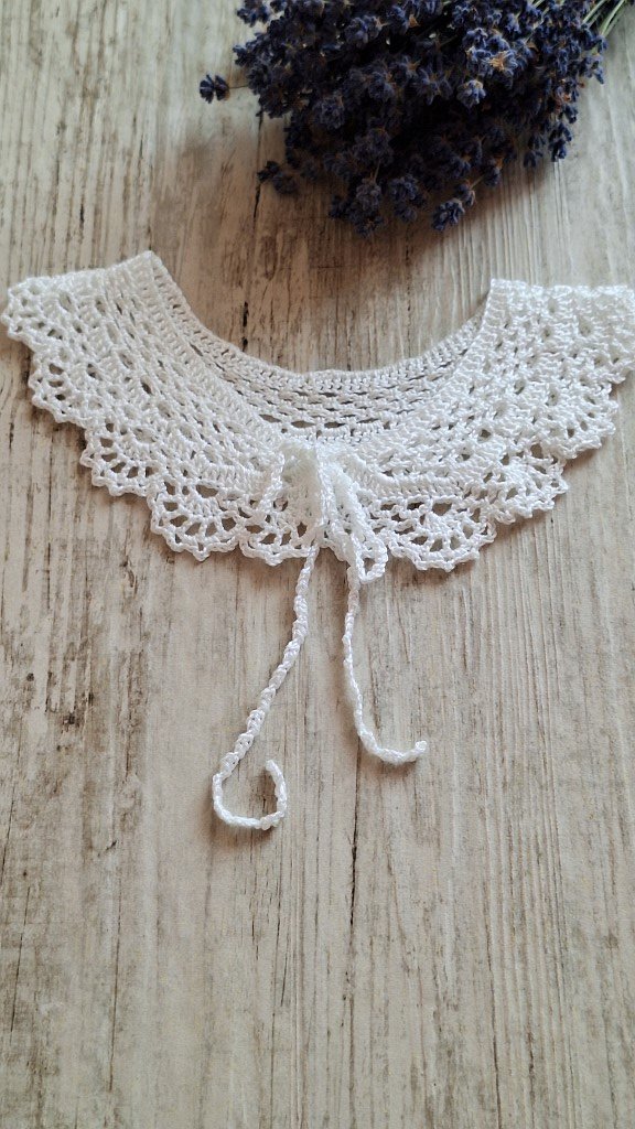 Воротничек вязаный крючком