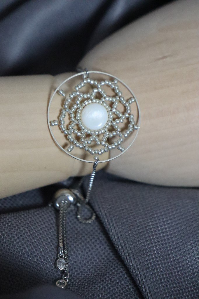 Браслет «Ловец снов» из бисера