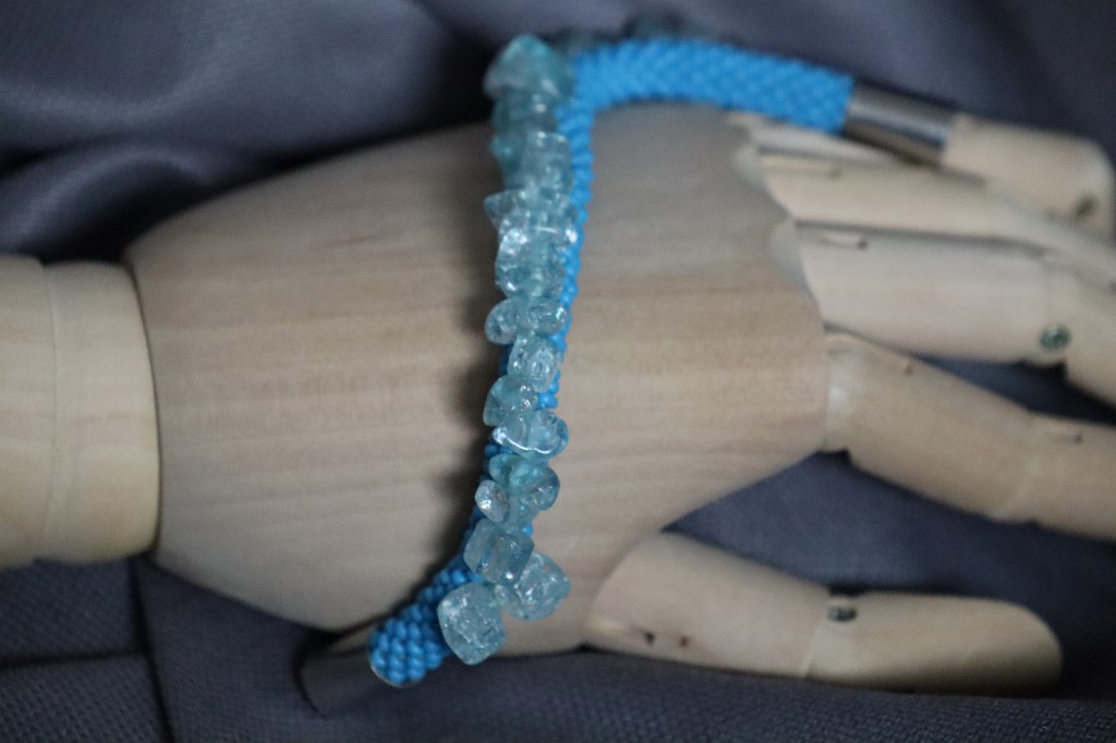 Браслет с кварцем