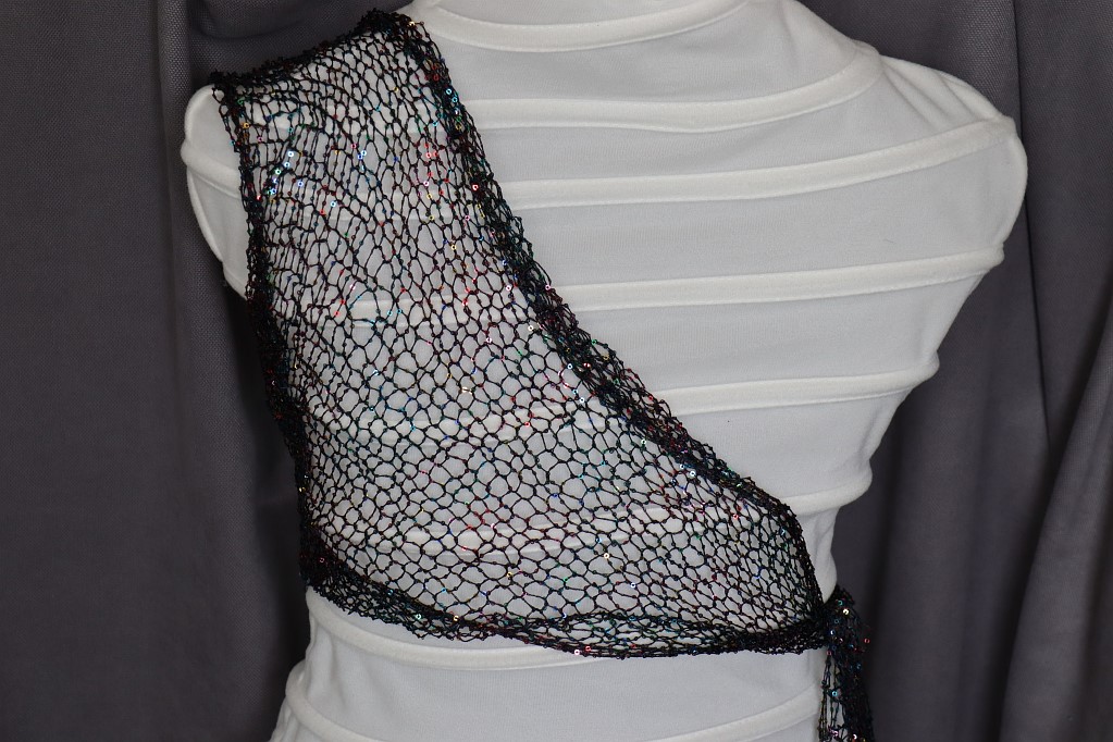 Косынка с пайетками