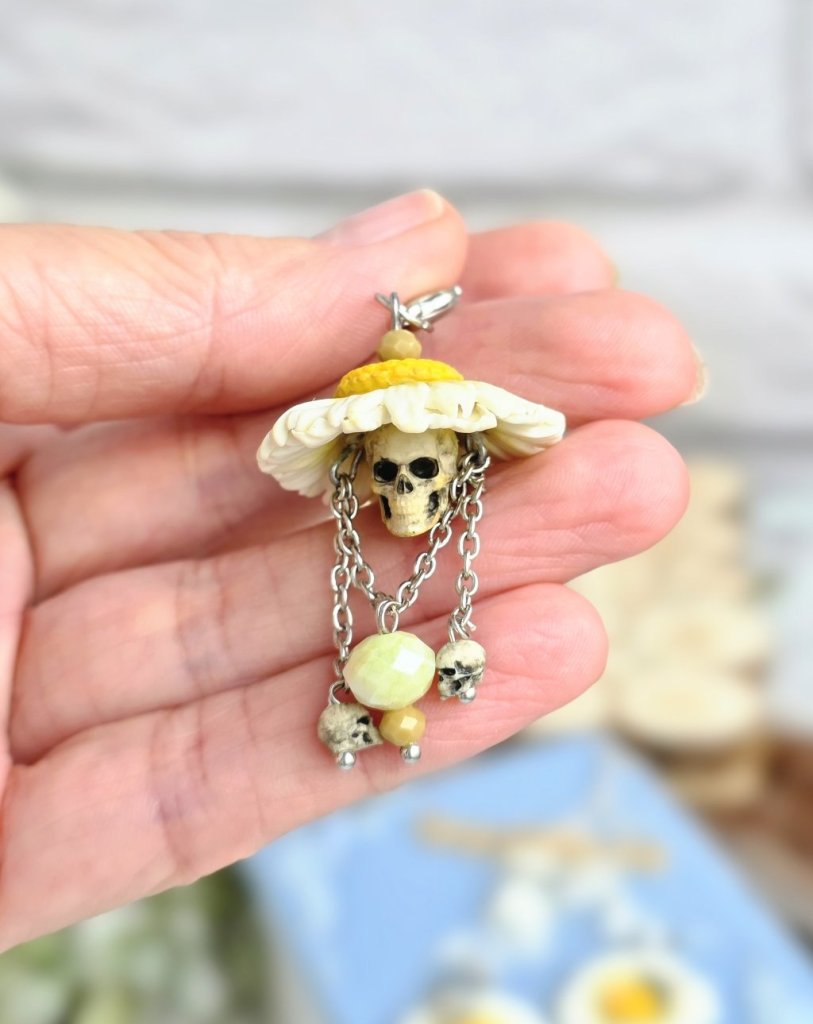 Комплект бижутерии «Ромашки&черепа «