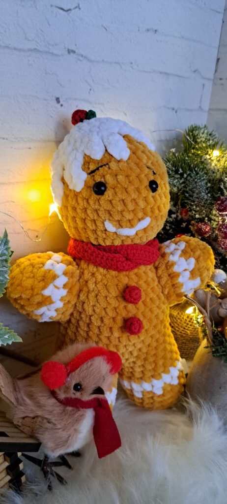 Вязаная игрушка пряня