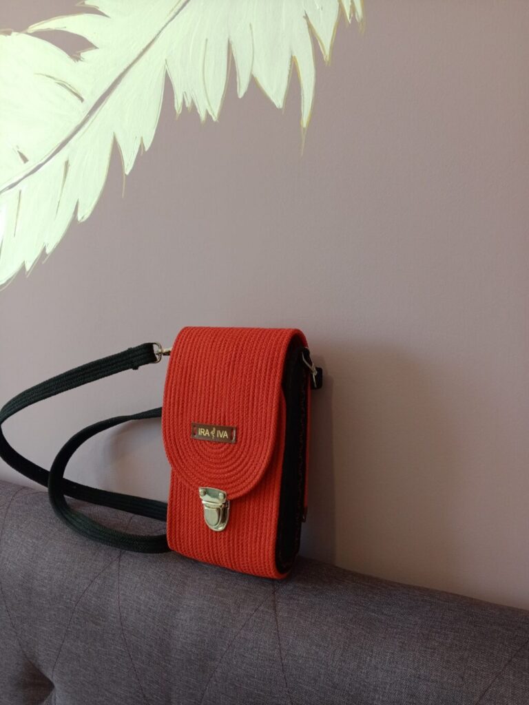 Сумочка для телефона