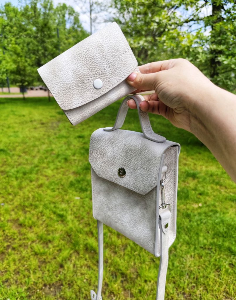 Комплект из натуральной кожи