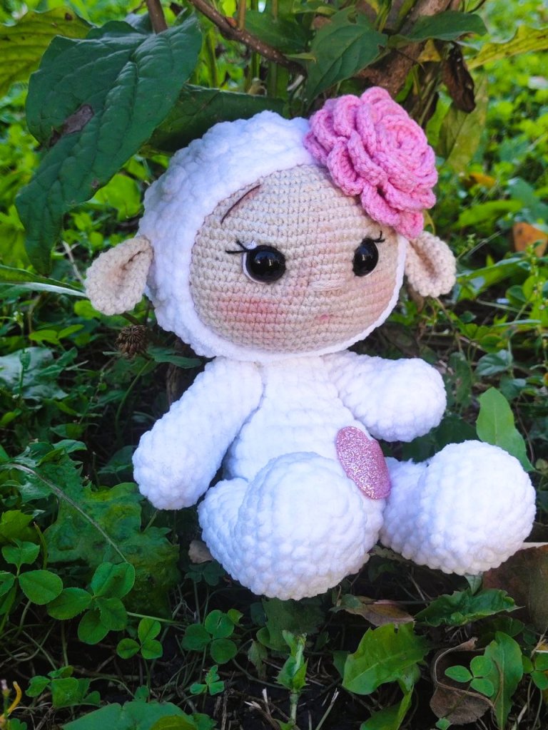 Малыши в костюмах