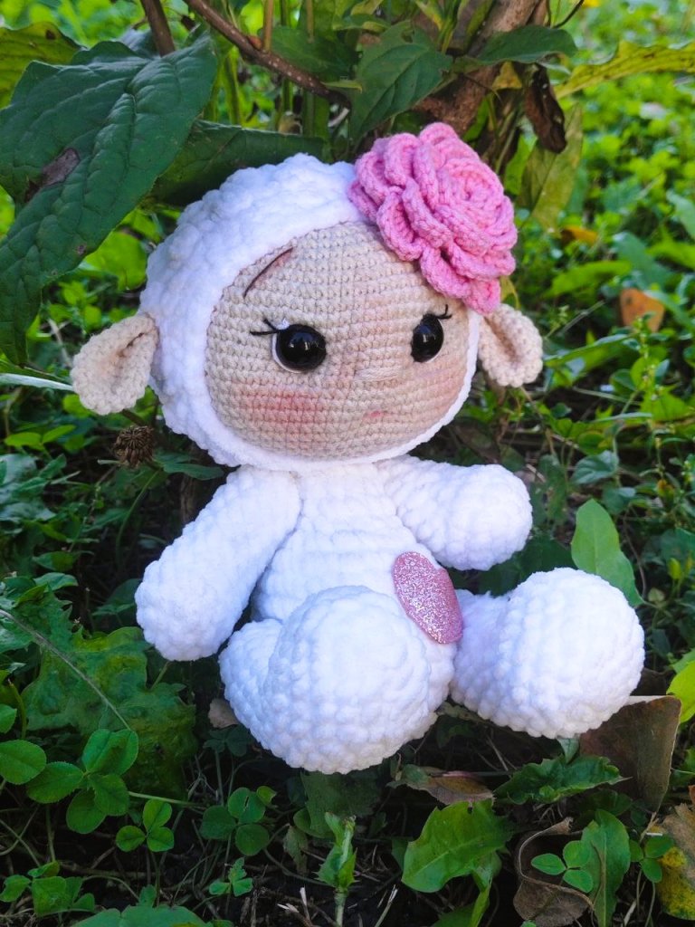 Малыши в костюмах