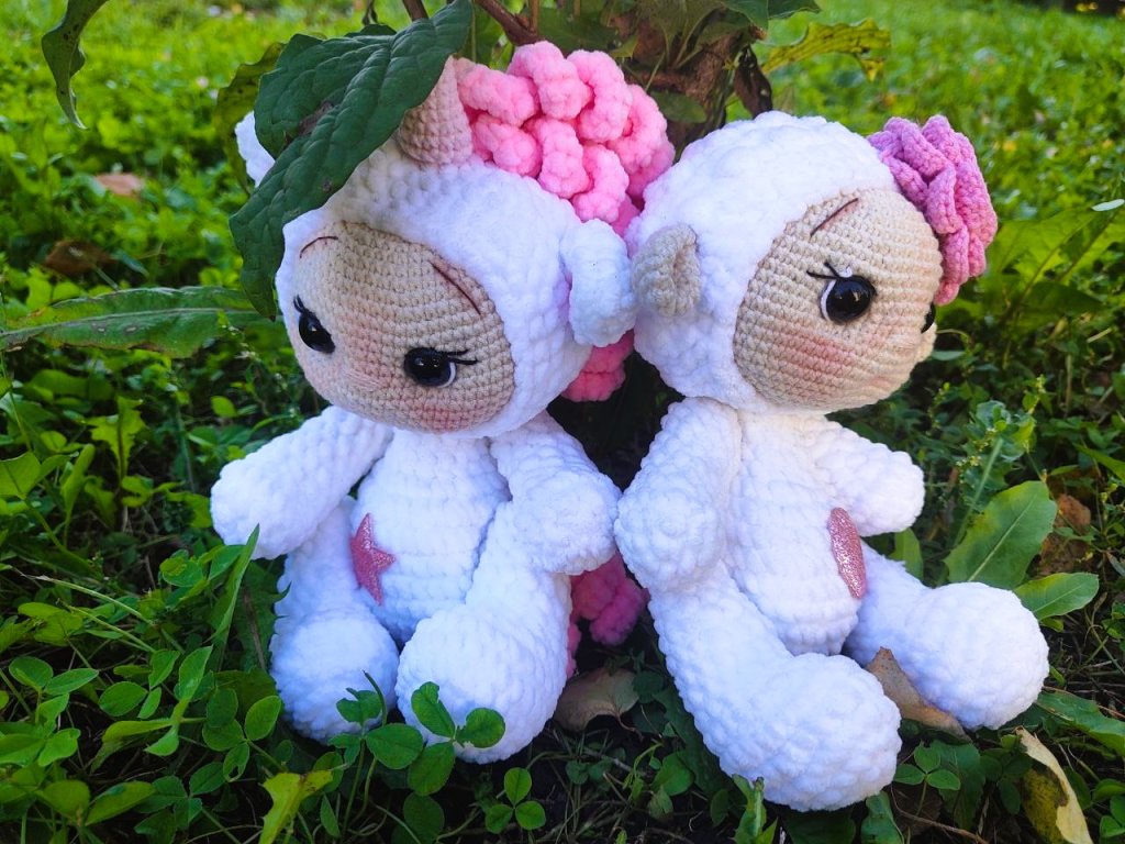 Малыши в костюмах