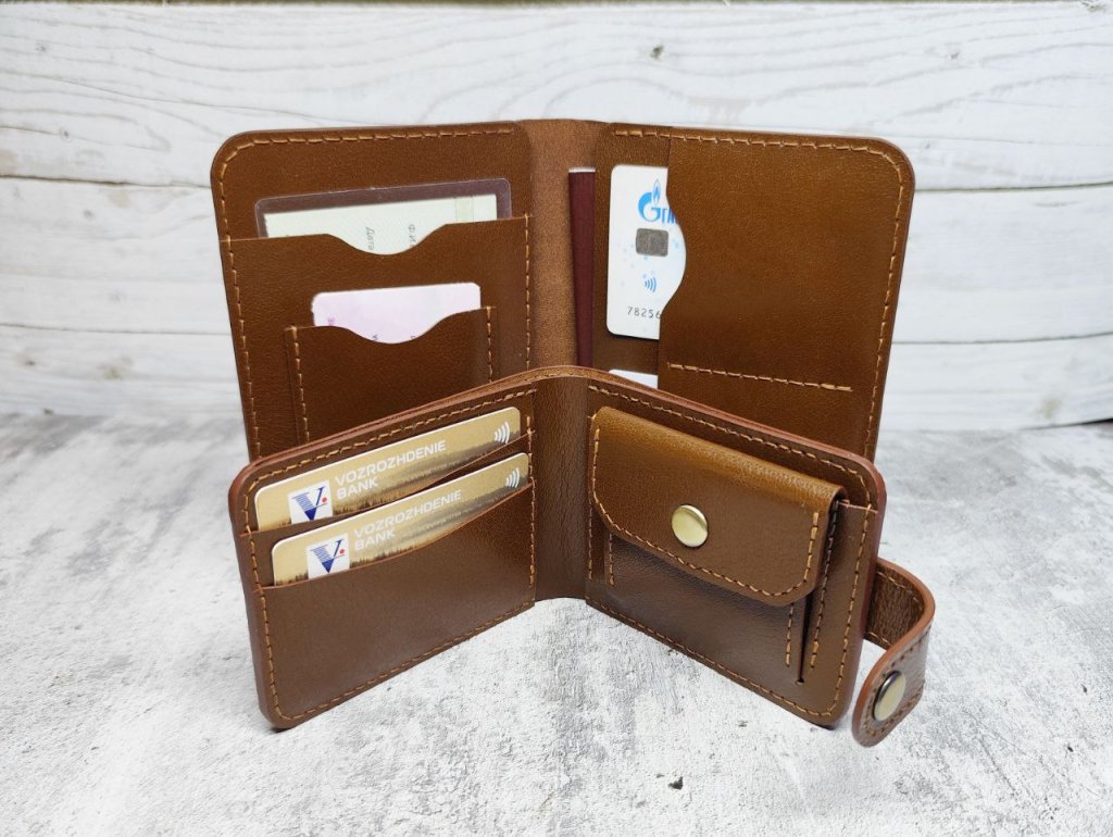 Комплект из натуральной кожи