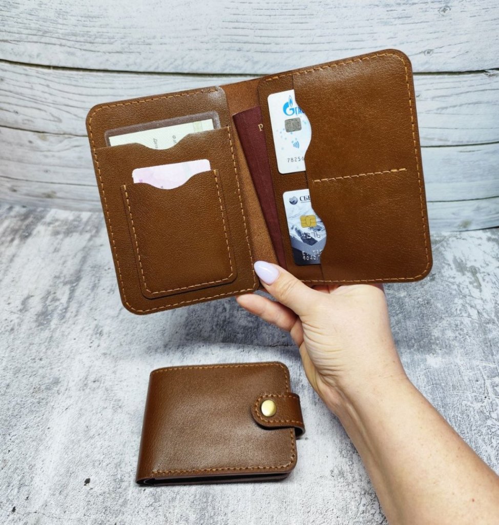 Комплект из натуральной кожи