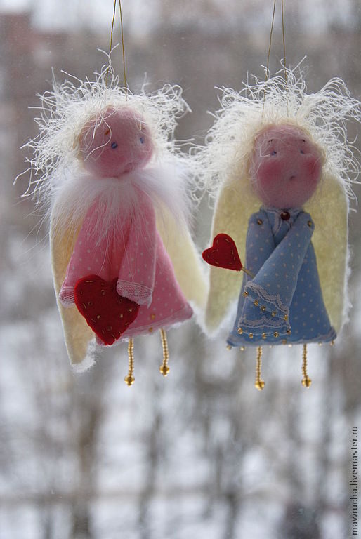 Влюбленные ангелочки