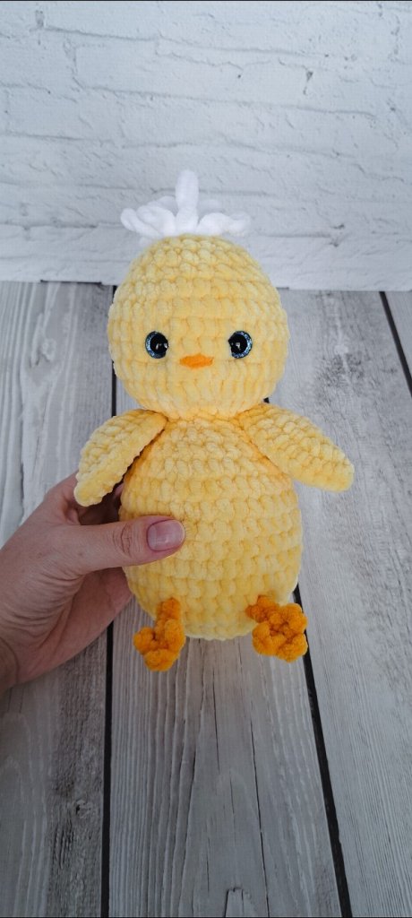 Вязаный цыпленок ручной работы