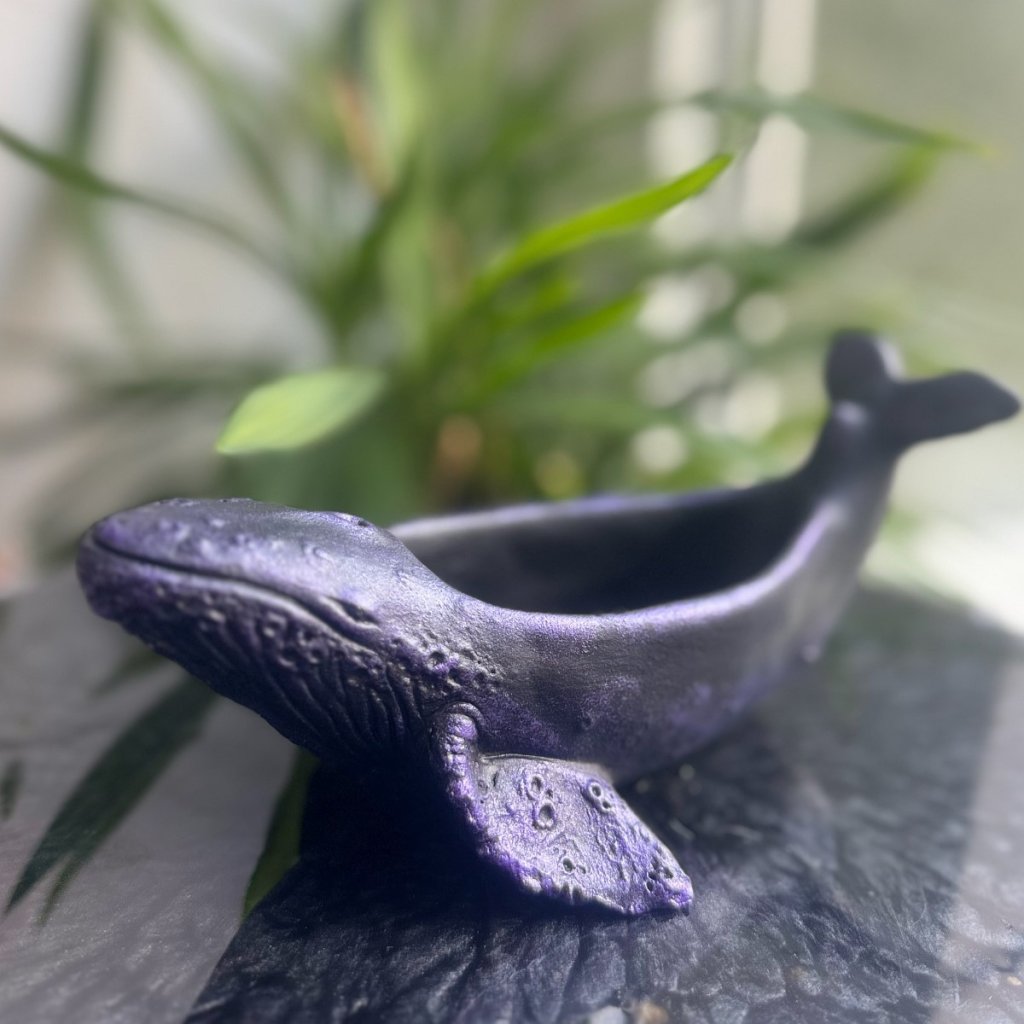 Кашпо «Волшебный кит»