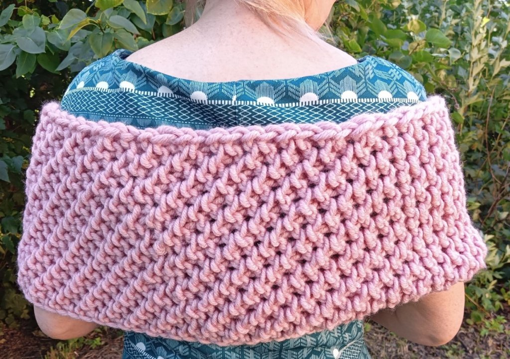 Шарф вафельный вязаный