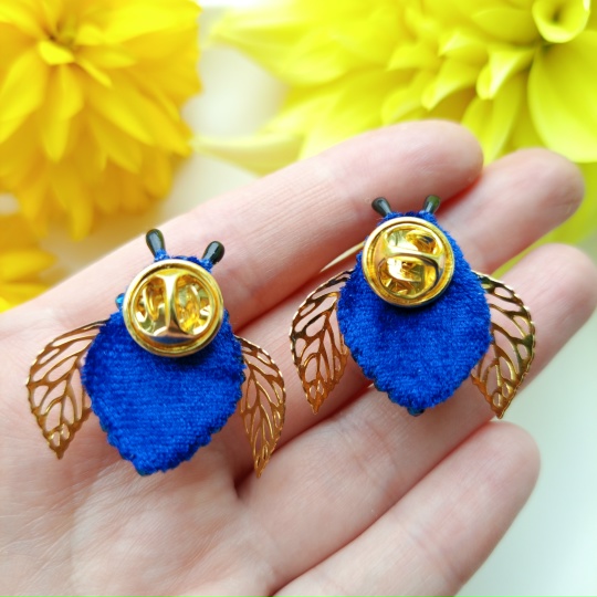 Брошь ручной работы «Мушка»