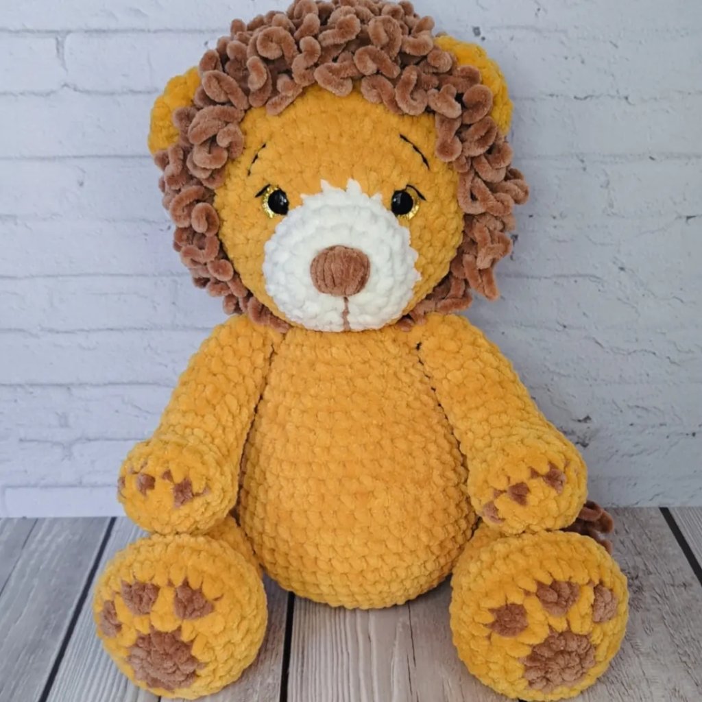 Вязаная игрушка лев ручной работы
