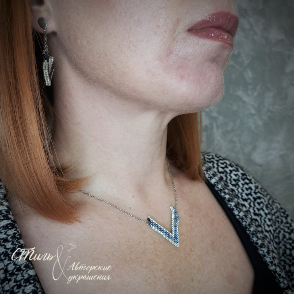 Серьги, подвеска, кольцо из цилиндрического бисера