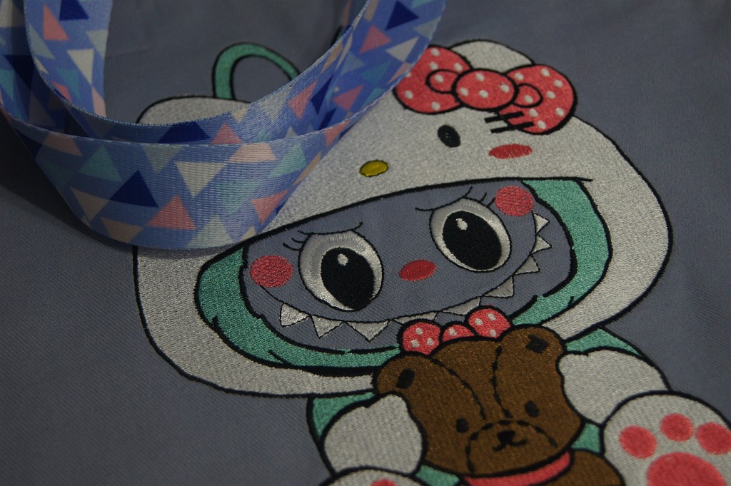 Сумка-шоппер с вышивкой Лабубу