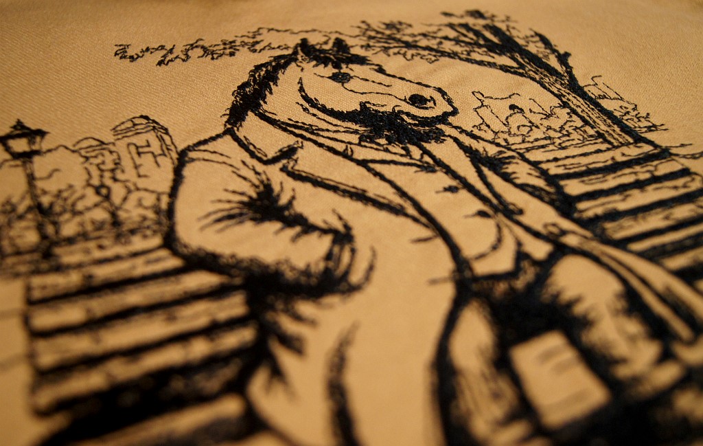 Сумка-шоппер с вышивкой Конь в пальто