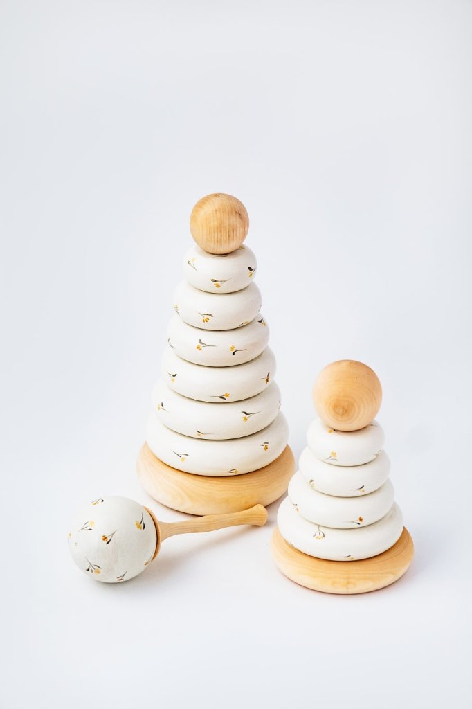 Пирамидка «С желтыми цветочками» деревянная