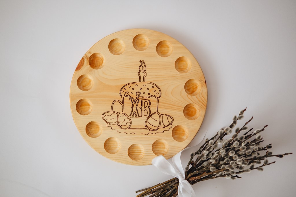 Тарелка пасхальная для яиц и кулича