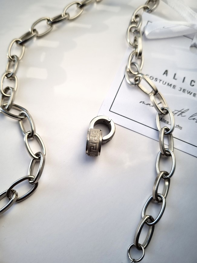 Колье кубик гематин