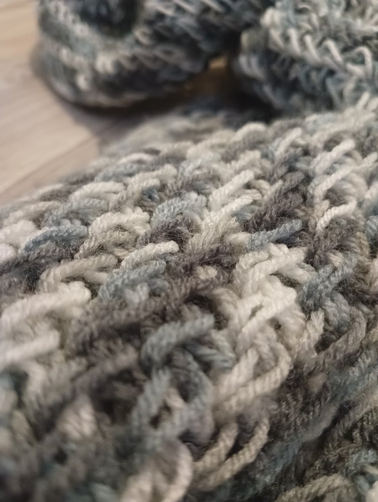 Шарф пёстрый