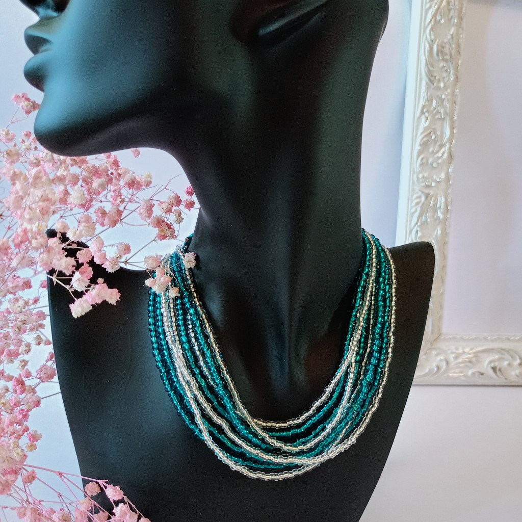 Колье из бисера «Ожерелок»