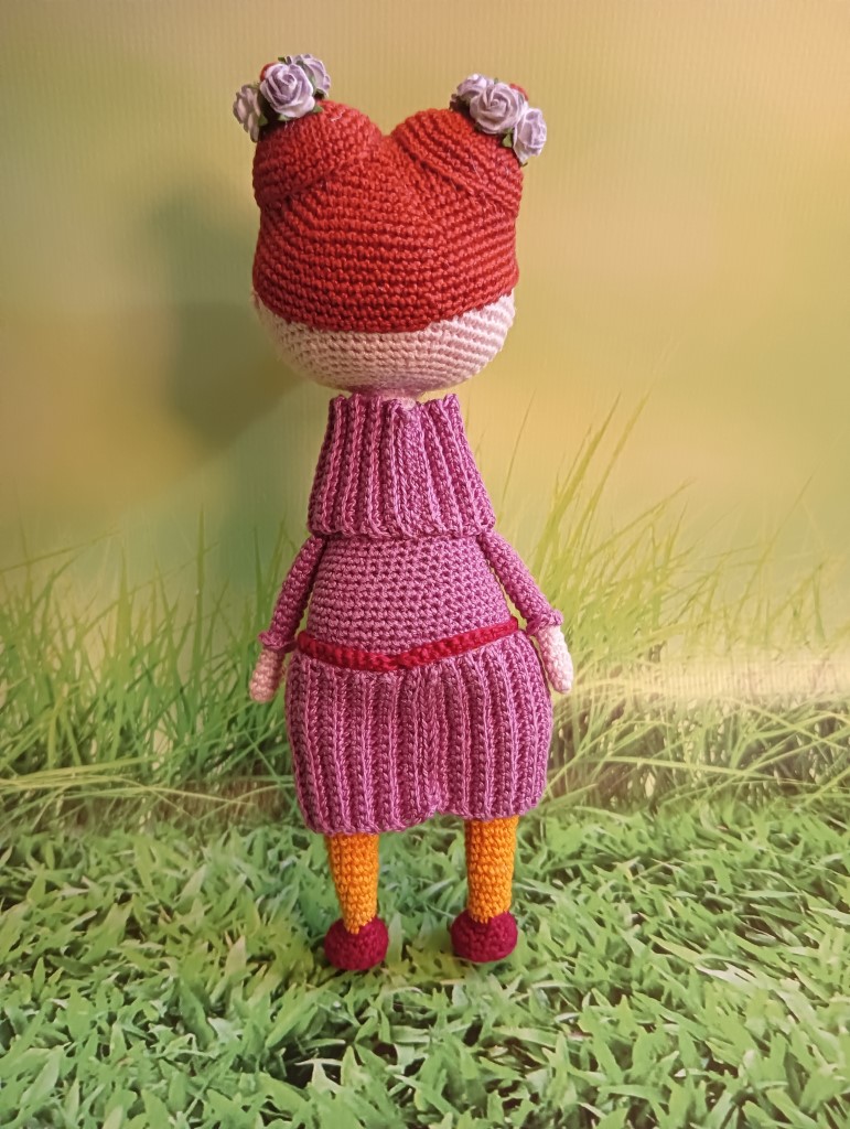 Куколка в фиолетовом