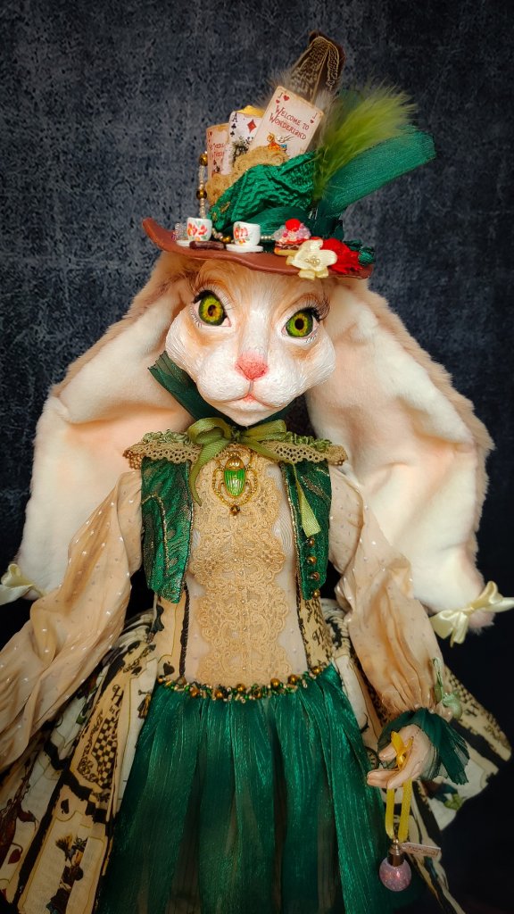 Мартовский заяц Лилу.