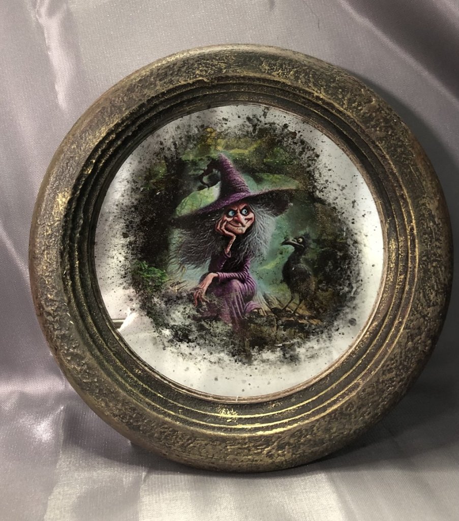 Зеркальная картина «Ведьма»