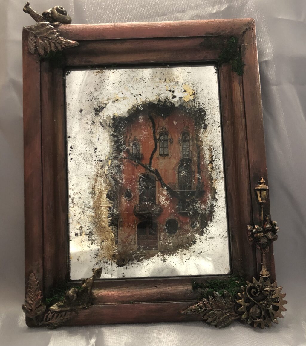 Зеркальная картина «Старый дом»