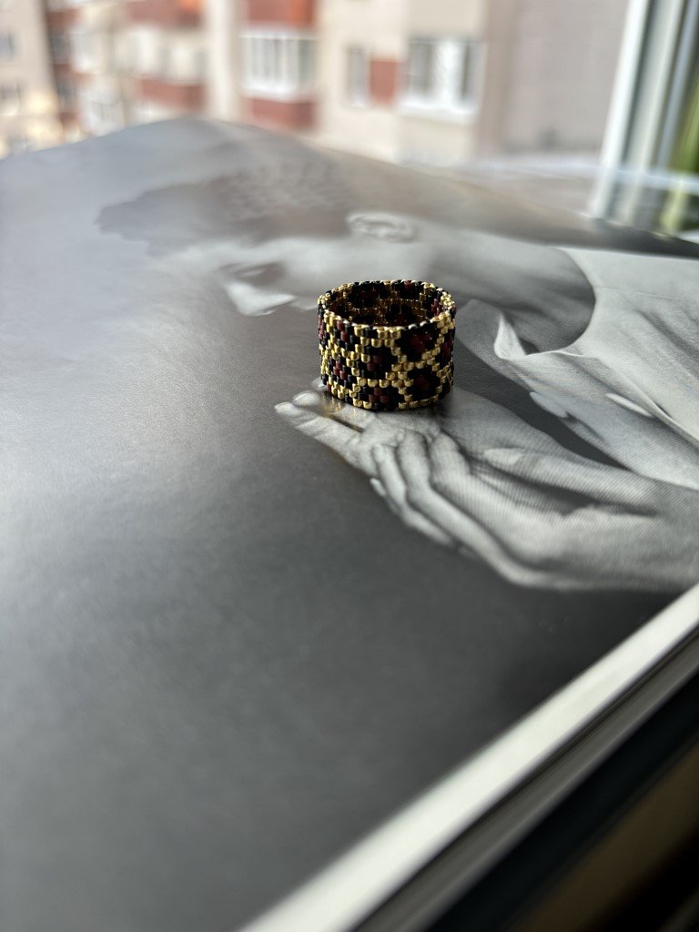 Кольца из японского бисера в ассортименте