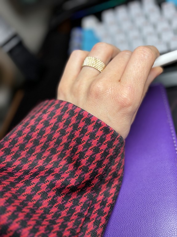 Кольца из японского бисера в ассортименте