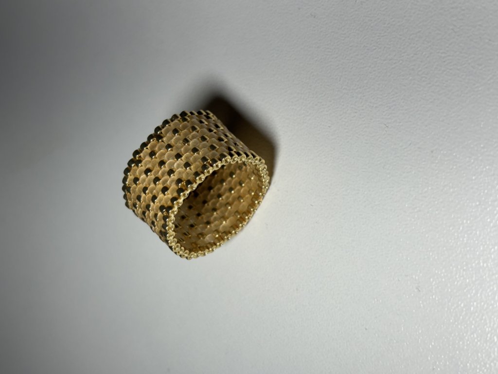 Кольца из японского бисера в ассортименте