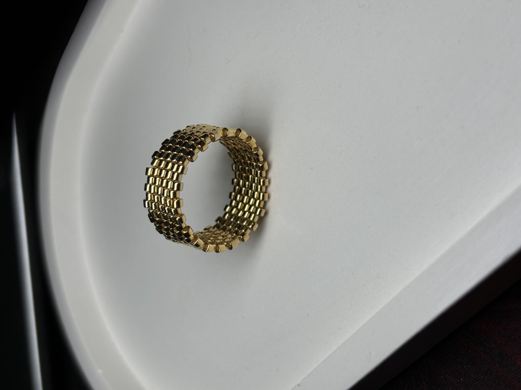 Кольца из японского бисера в ассортименте